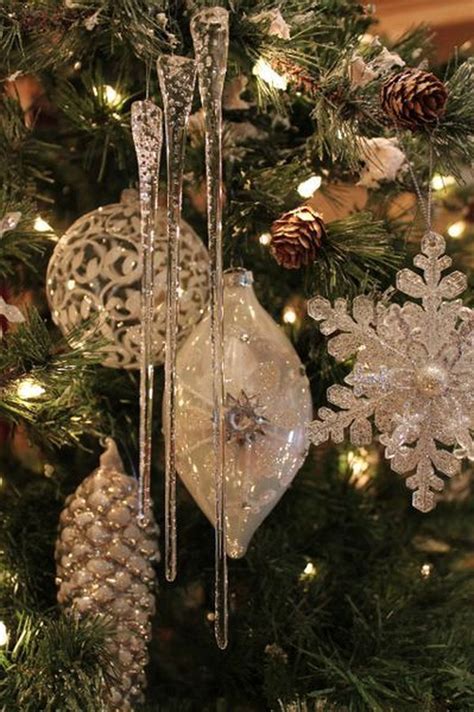 texture and variety in christmas decorations